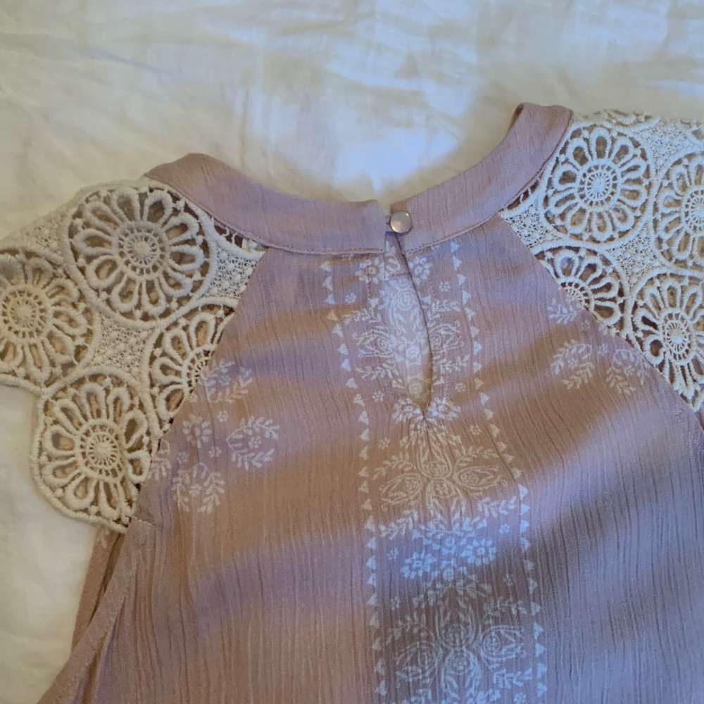 Beautiful summer top - Picture 5 of 5